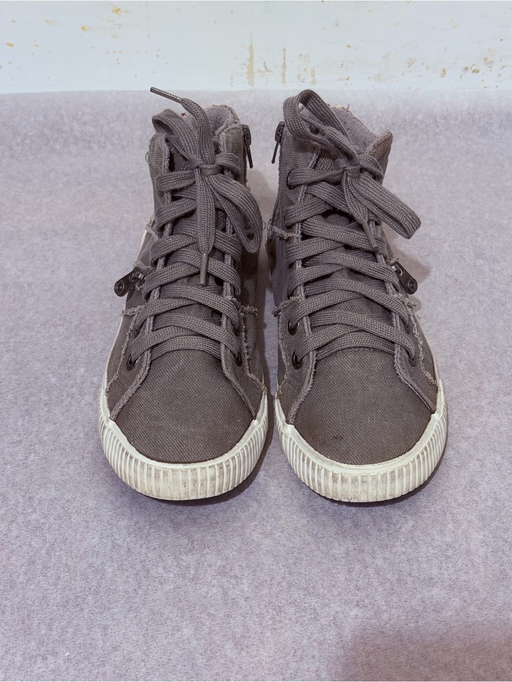 Women's High-Top Canvas Sneakers in Gray - Casual Lace-Up Comfort
